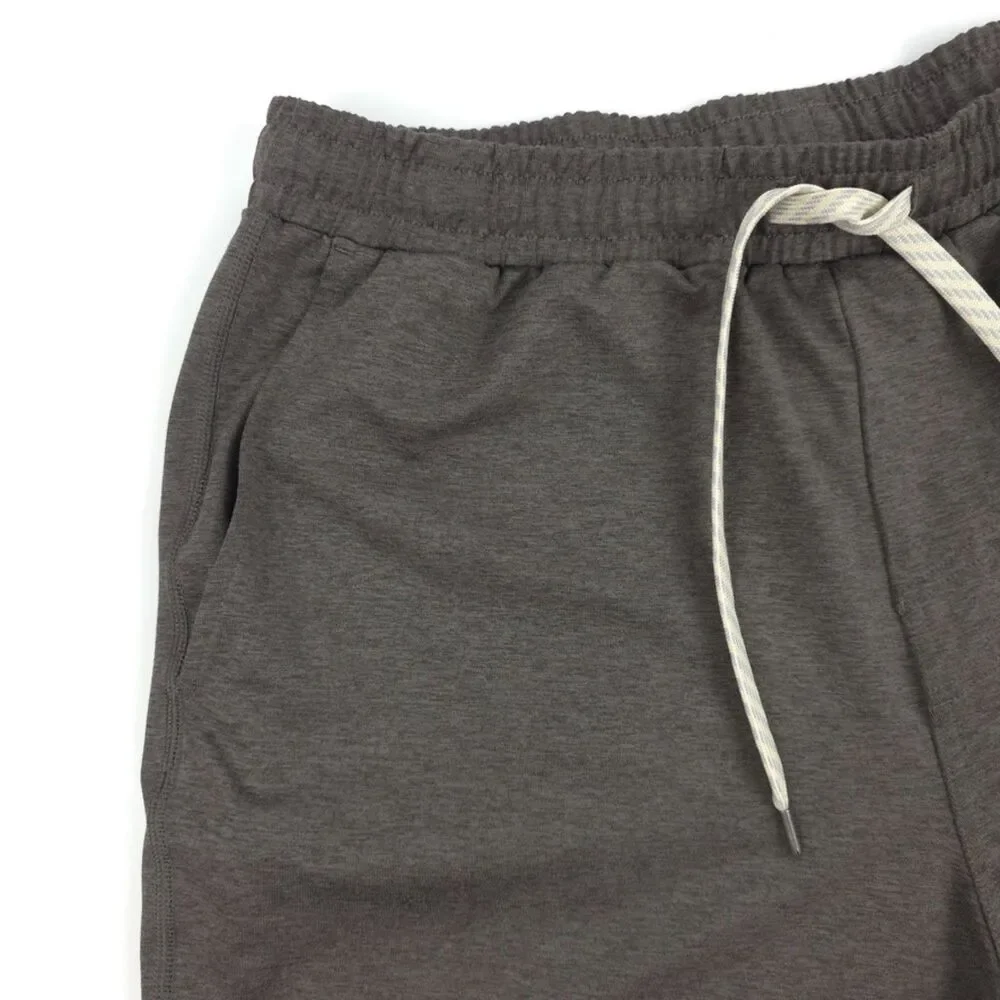 NEW Vuori Sunday Performance Utility Short 8